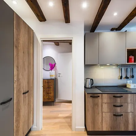 Gdhouse 806 * Venetië